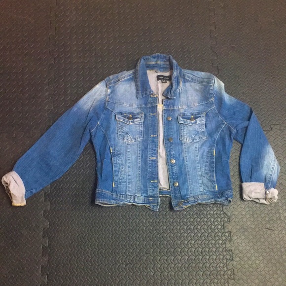 Denim Jean Jacket - Picture 1 of 5